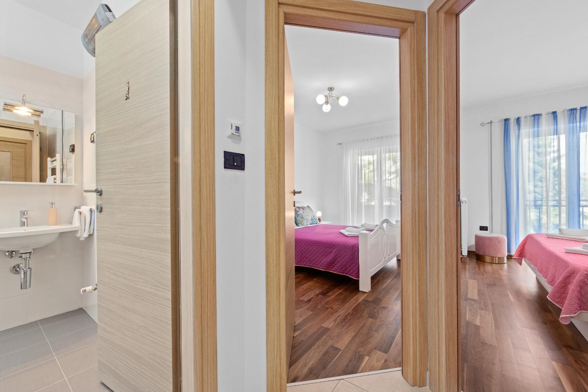 Feniks Fazana Apartman Bagian luar foto